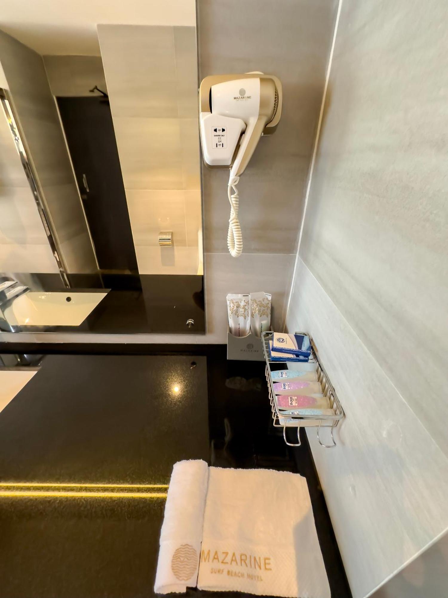 Mazarine Surf Suites Hiriketiya Dikwella Esterno foto